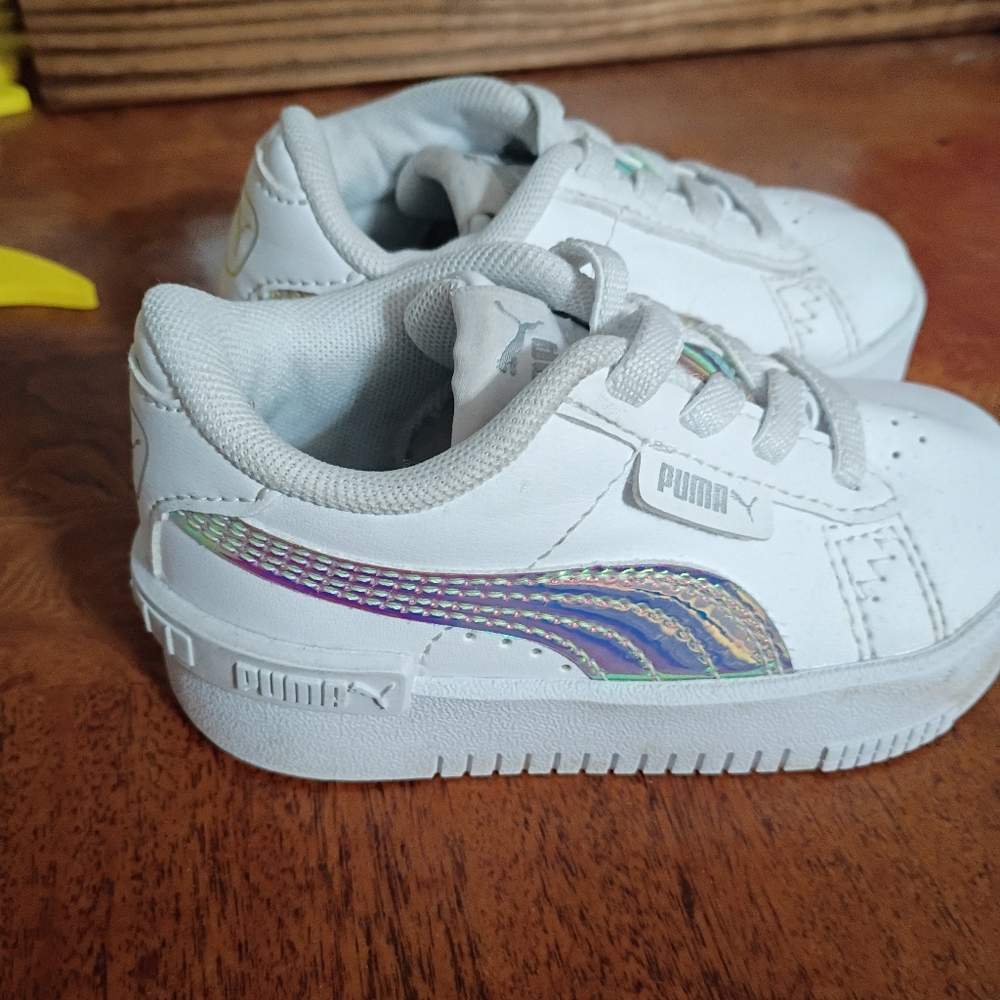 Puma Toddler White Sneakers with Iridescent Detail 5c